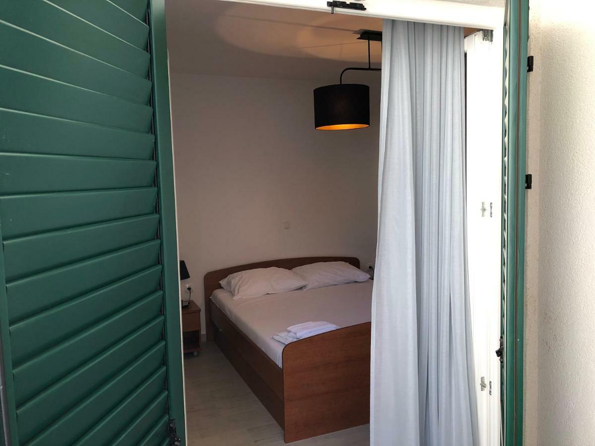 Adriatic House Apartment Novalja Exterior photo